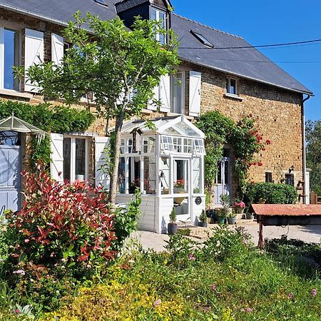 La Paix, Gite Bucolique En Normandie Conde-sur-Noireau Exterior photo